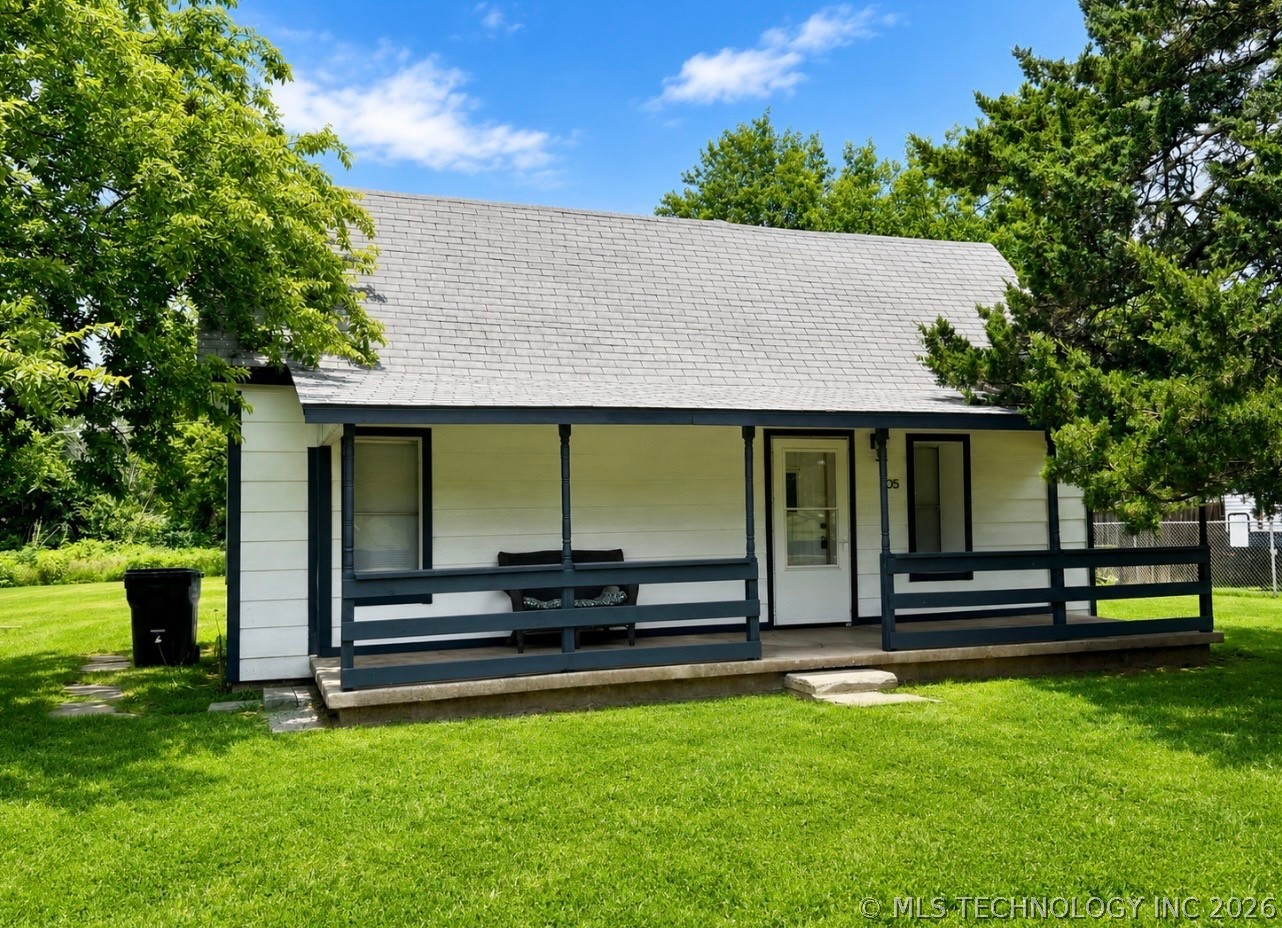 Photo 1 of 14 — 105 S Maytubby Street, Kingston, OK 73439