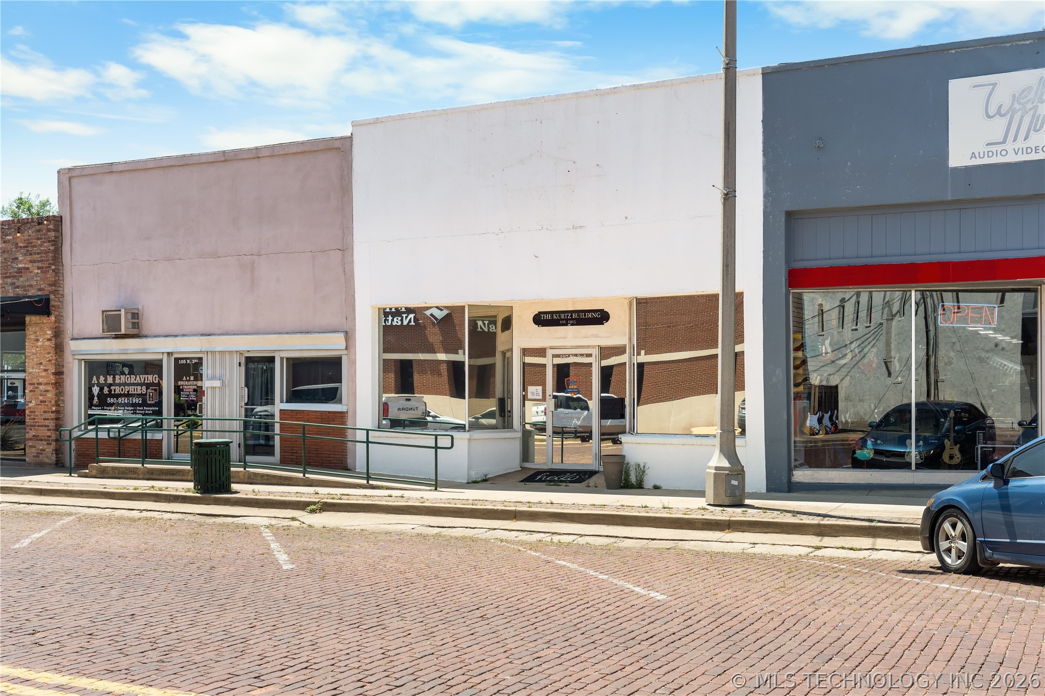 Photo 1 of 38 — 107 N 3rd Avenue, Durant, OK 74701