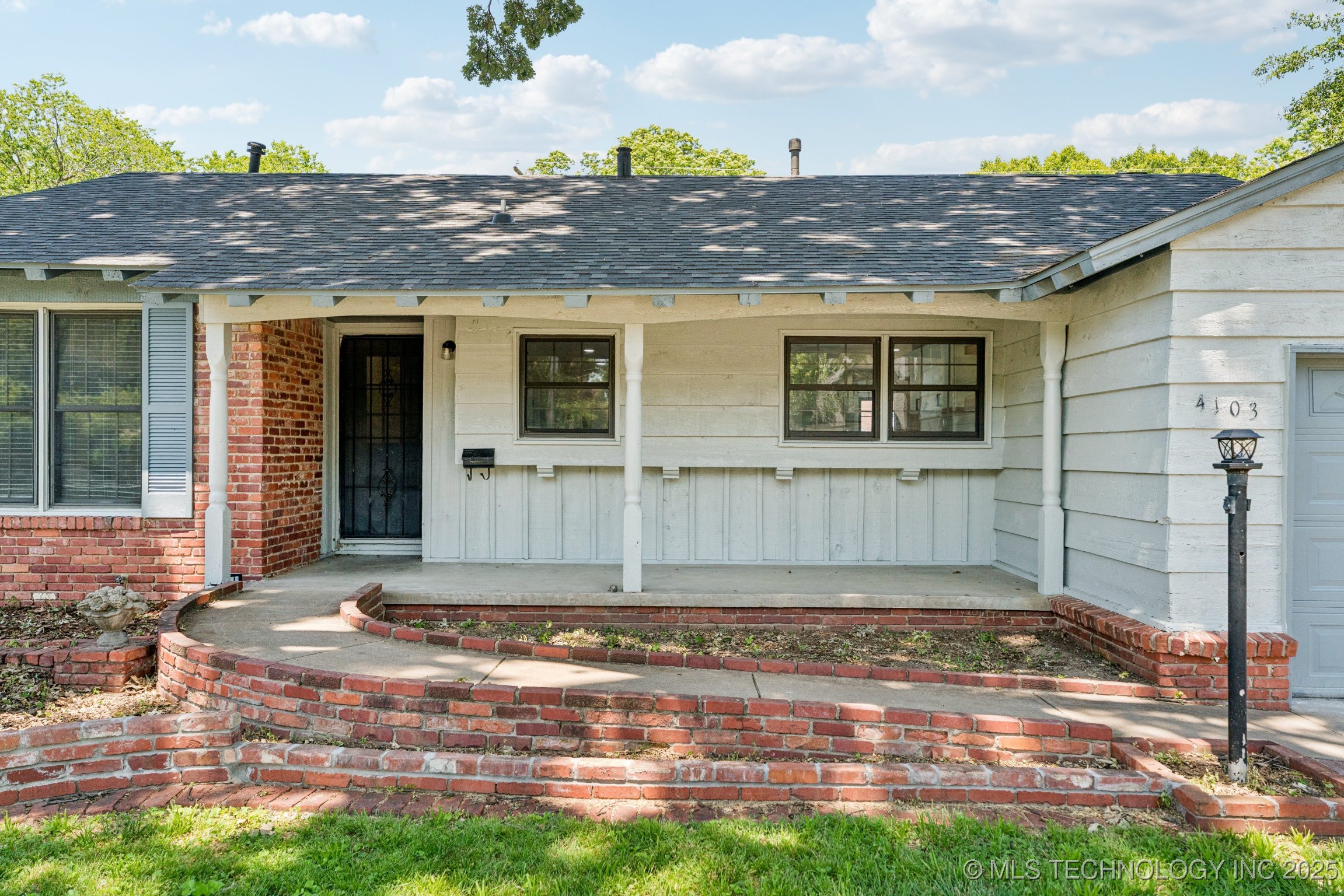 4103 E 53rd Place