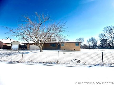 Photo of 4747 S Santa Fe Avenue, Tulsa, OK 74107 (MLS # 2605135)