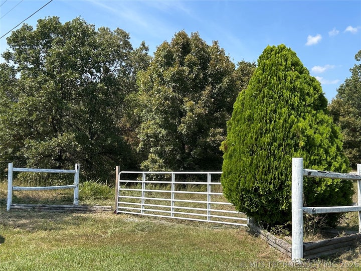 Photo 1 of 11 — 26986 Highway 51, Stilwell, OK 74960
