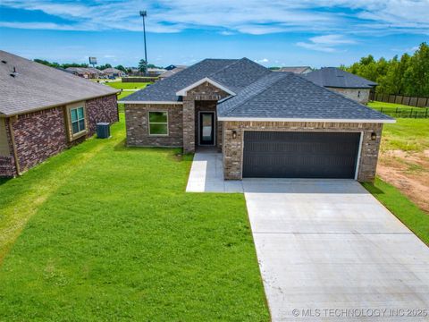 1190 Wild Indigo Circle Calera OK 74730
