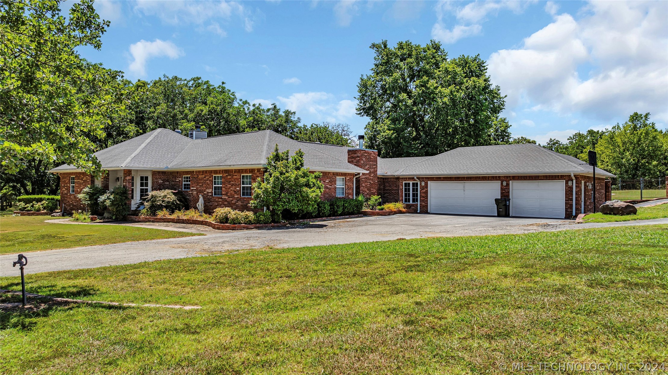 View Lone Grove, OK 73443 house
