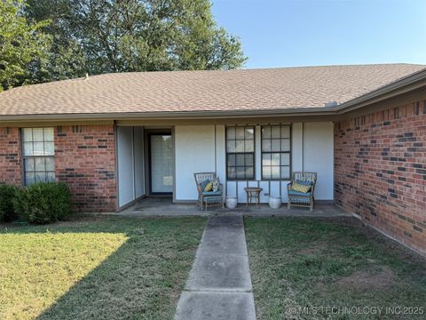 5211 Roadrunner Durant OK 74701
