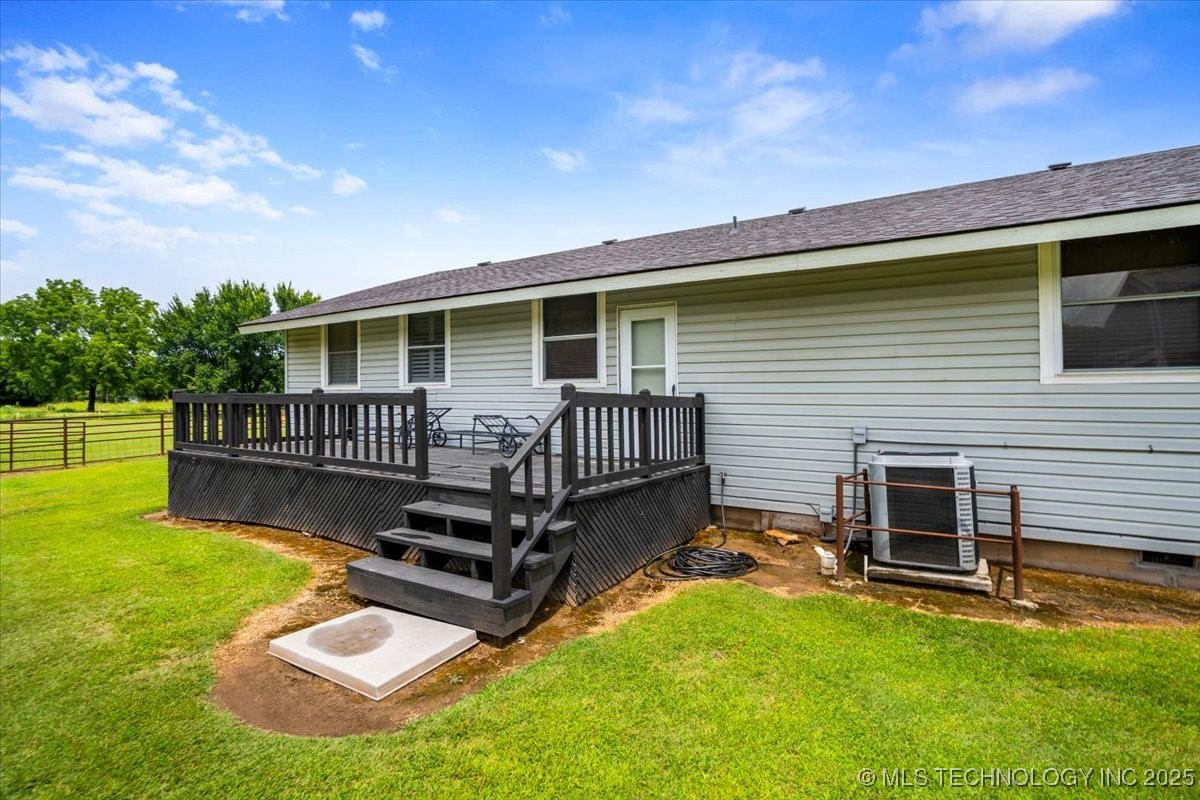 8755 S 95th E