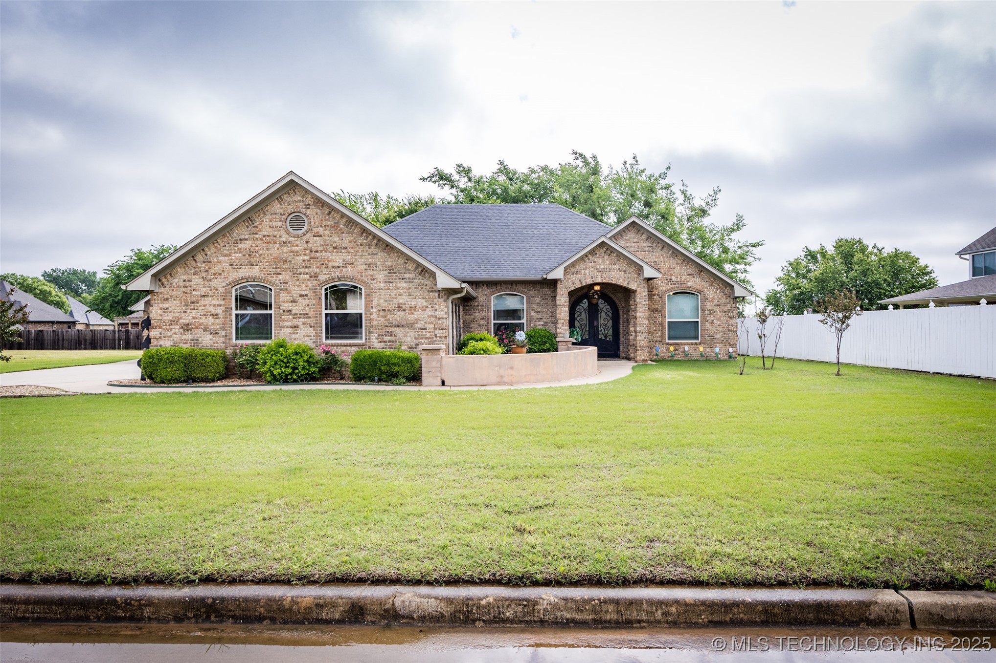 908 Springfield Court Court