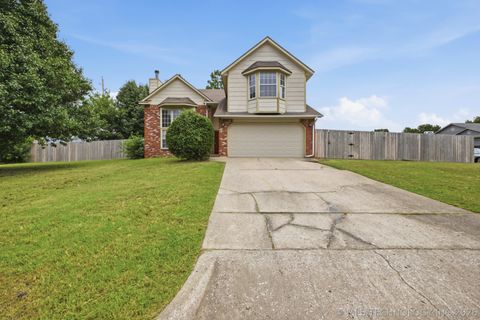 Photo of 9107 S 85th EastAvenue, Tulsa, OK 74133 (MLS # 2622764)