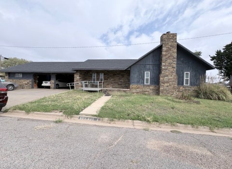Photo of 923 E Avenue, Beaver, OK 72631 (MLS # 2635917)