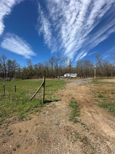 Photo of 4690 Road, Sallisaw, OK 74955 (MLS # 2611959)