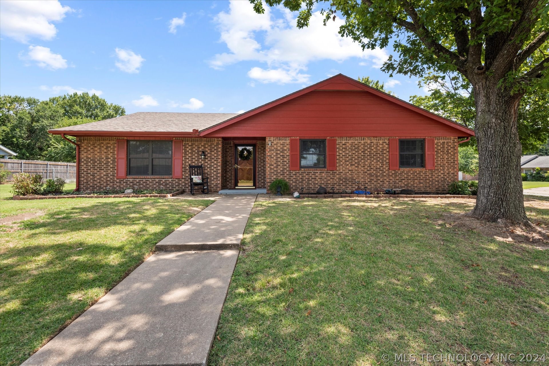 View Bartlesville, OK 74006 house