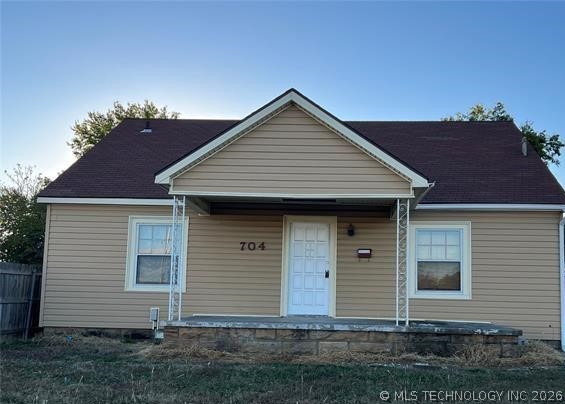 Photo 1 of 2 — 704 S Main Street, Sapulpa, OK 74066