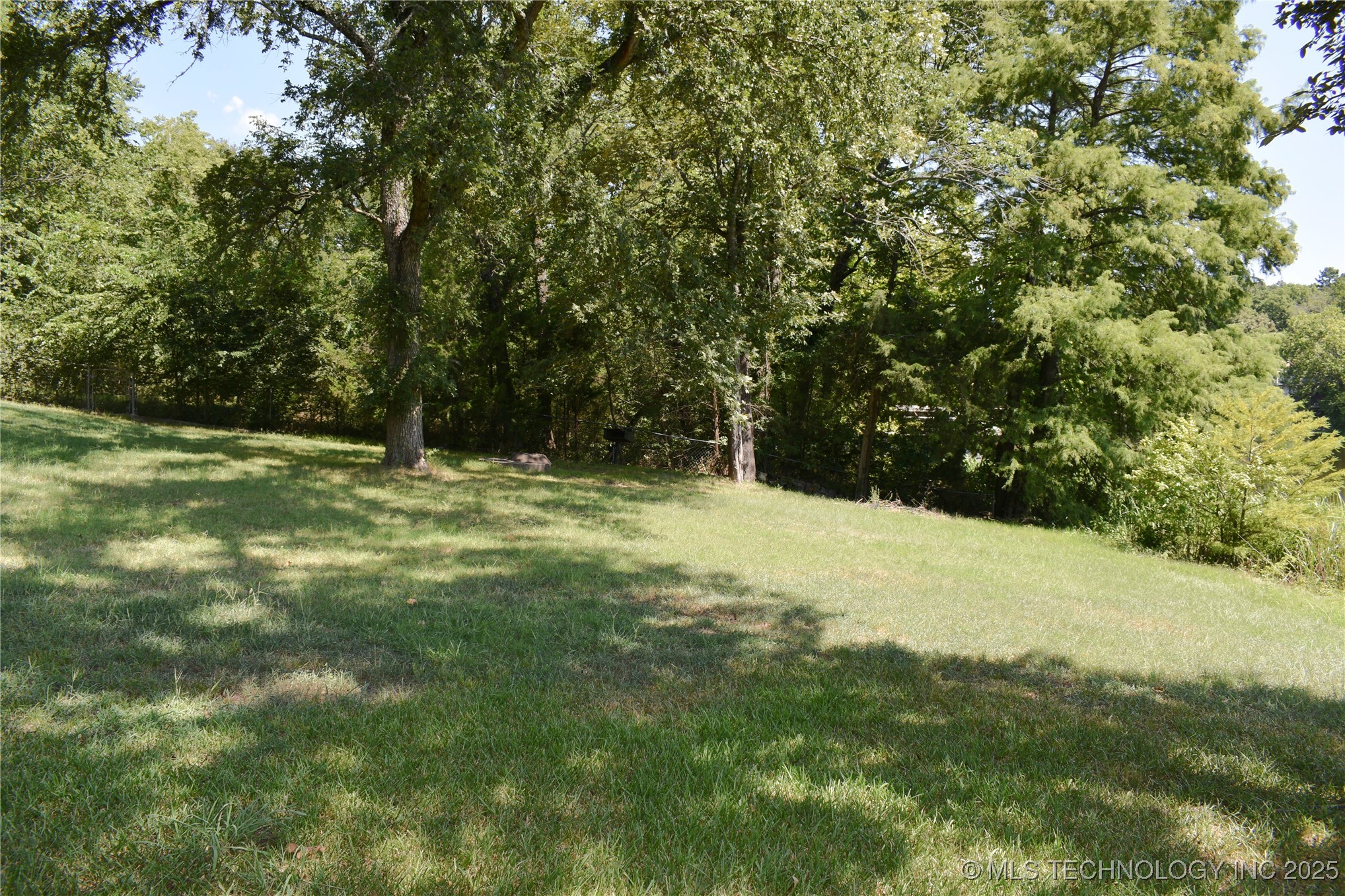 1041 Noble Acres