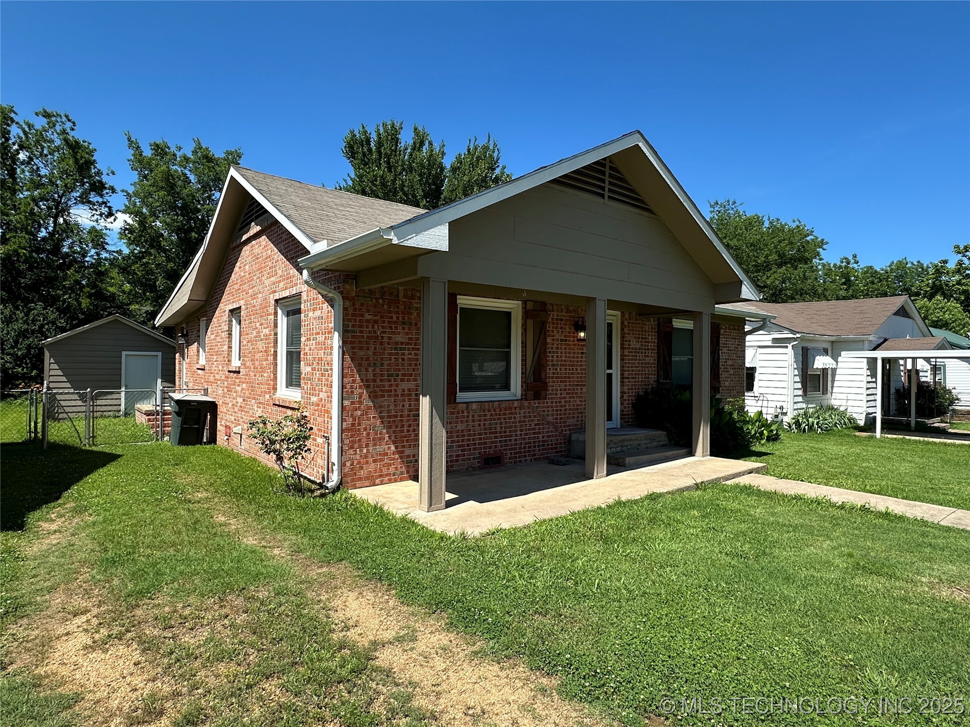 1318 Lenore