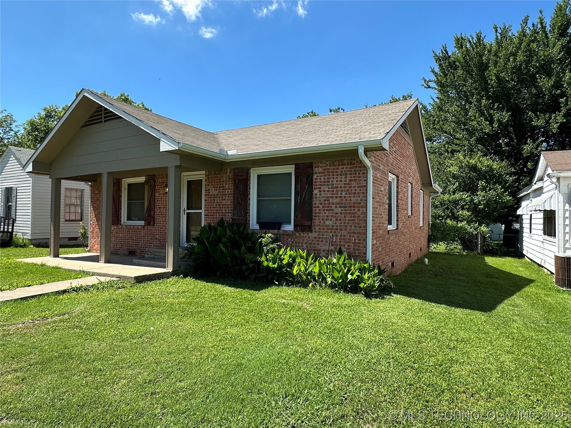 1318 Lenore