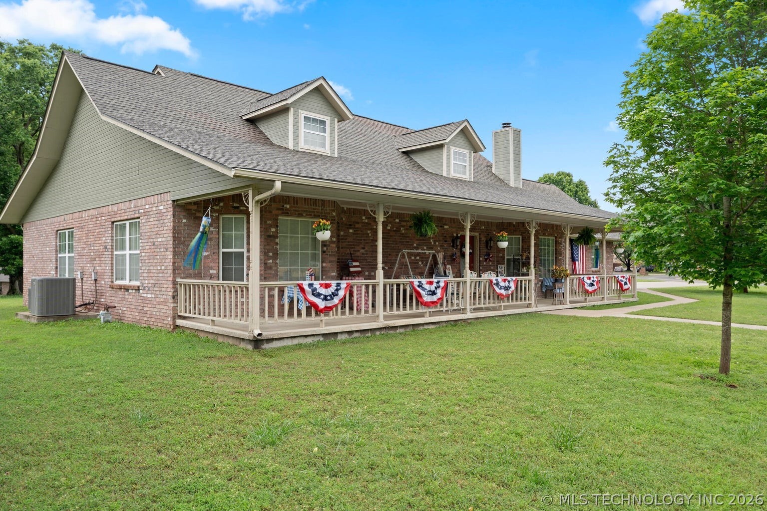 Photo 1 of 37 — 1035 Hillside Road, Grove, OK 74344