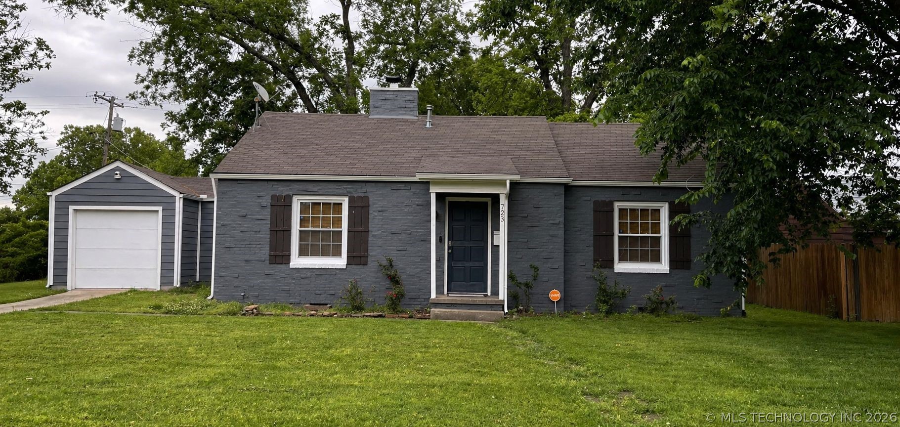 Photo 1 of 11 — 723 N Knoxville Avenue, Tulsa, OK 74115