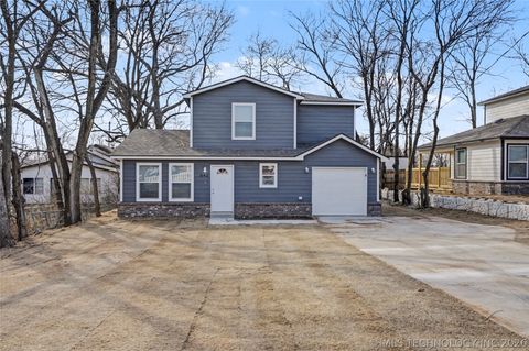 Photo of 642 E Line Avenue, Sapulpa, OK 74066 (MLS # 2605082)