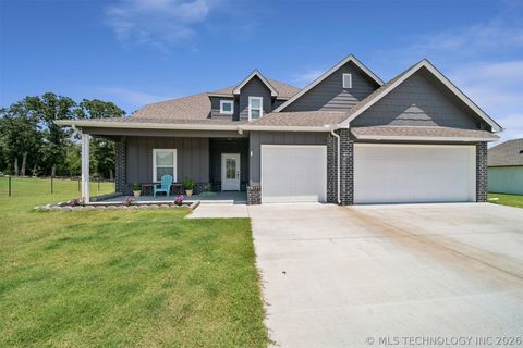 Photo of 18983 Round Mountain Road, Catoosa, OK 74015 (MLS # 2624465)
