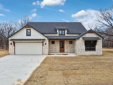 MLS: 2508088