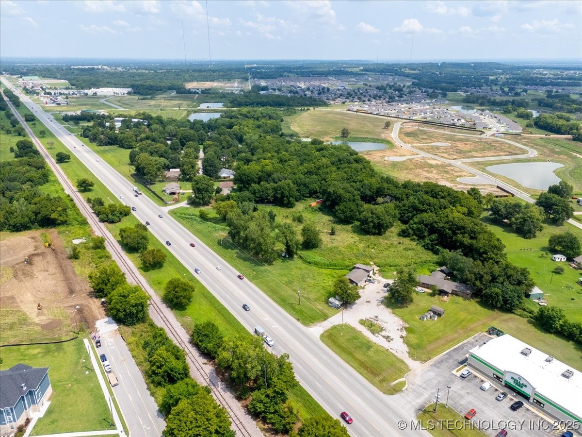 11851 S Hwy 51