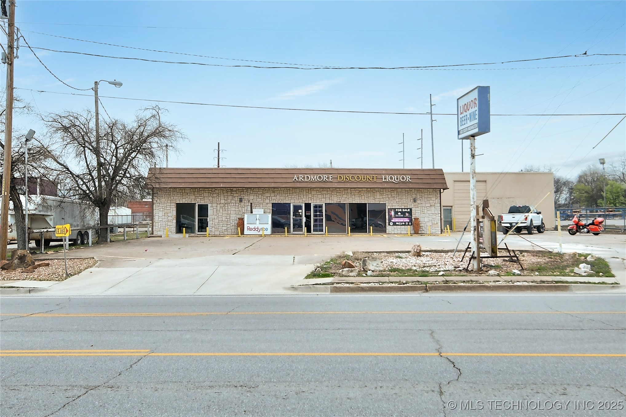 Photo 1 of 26 — 420 S Washington Street, Ardmore, OK 73401