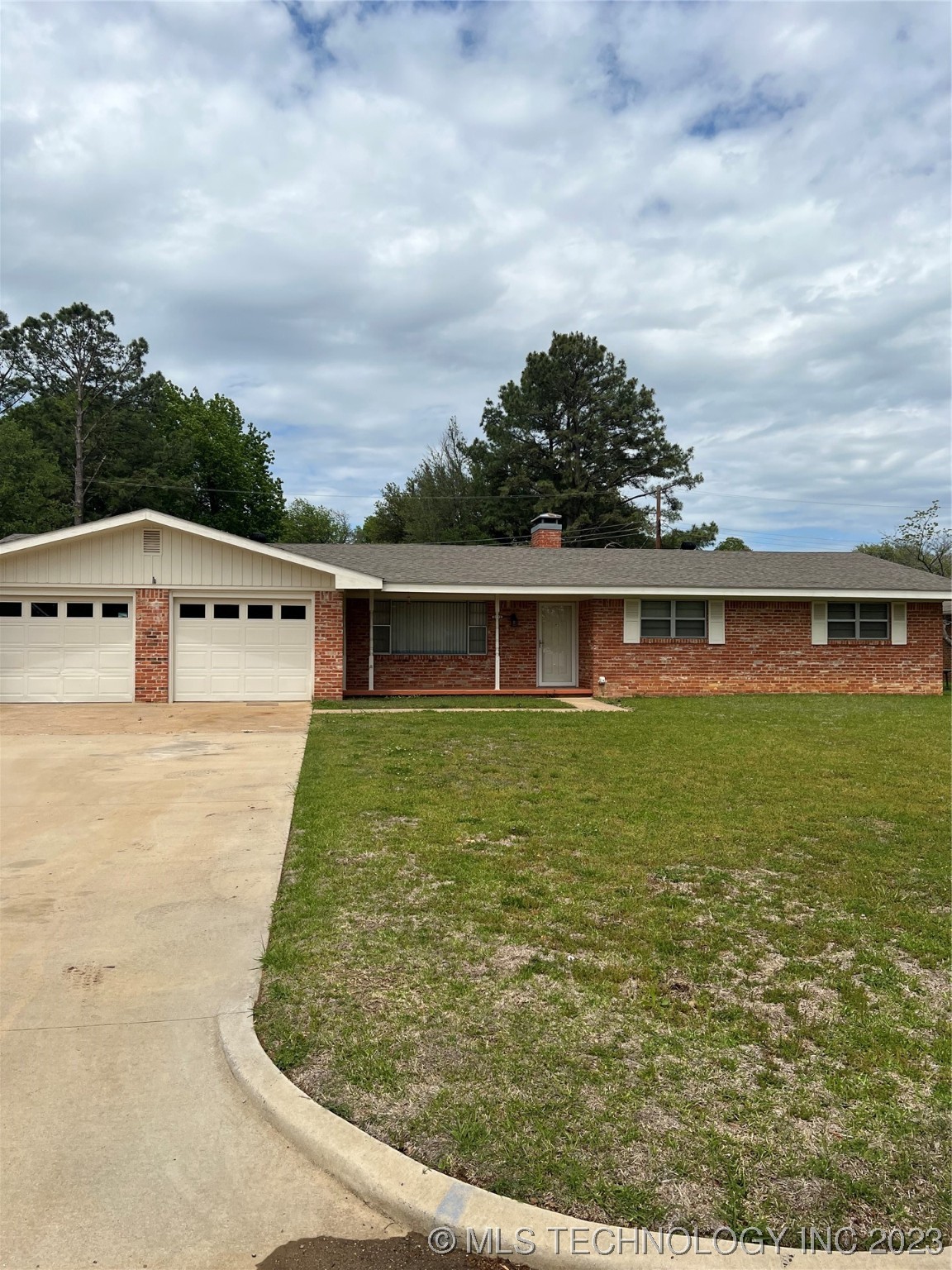 Photo 1 of 18 of 2108 W Liveoak house