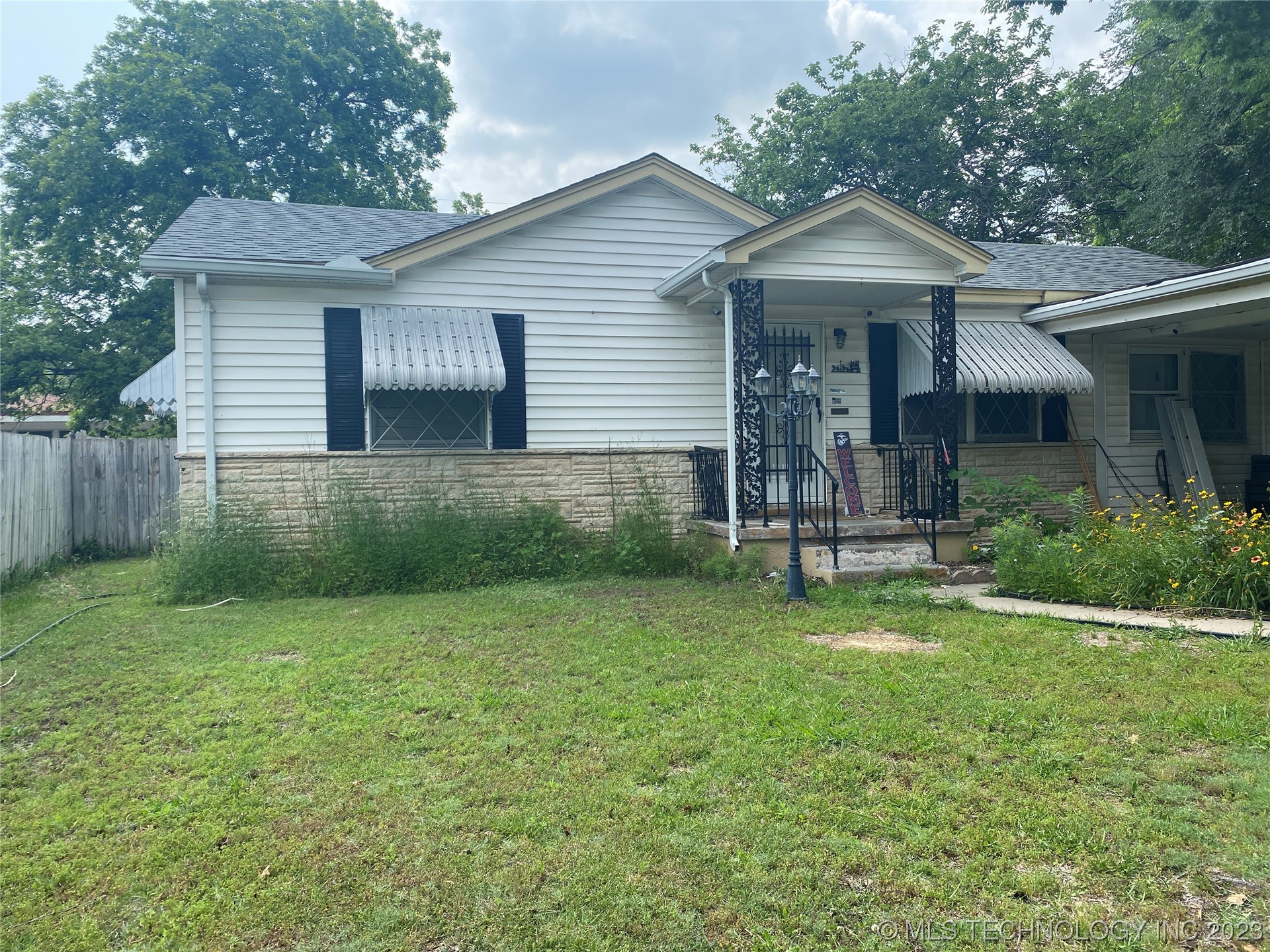 Photo 1 of 16 of 1803 Comanche house