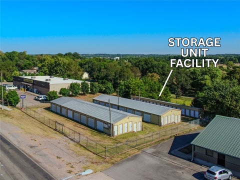 Photo of 932 Choctaw Street, Tahlequah, OK 74464 (MLS # 2630975)