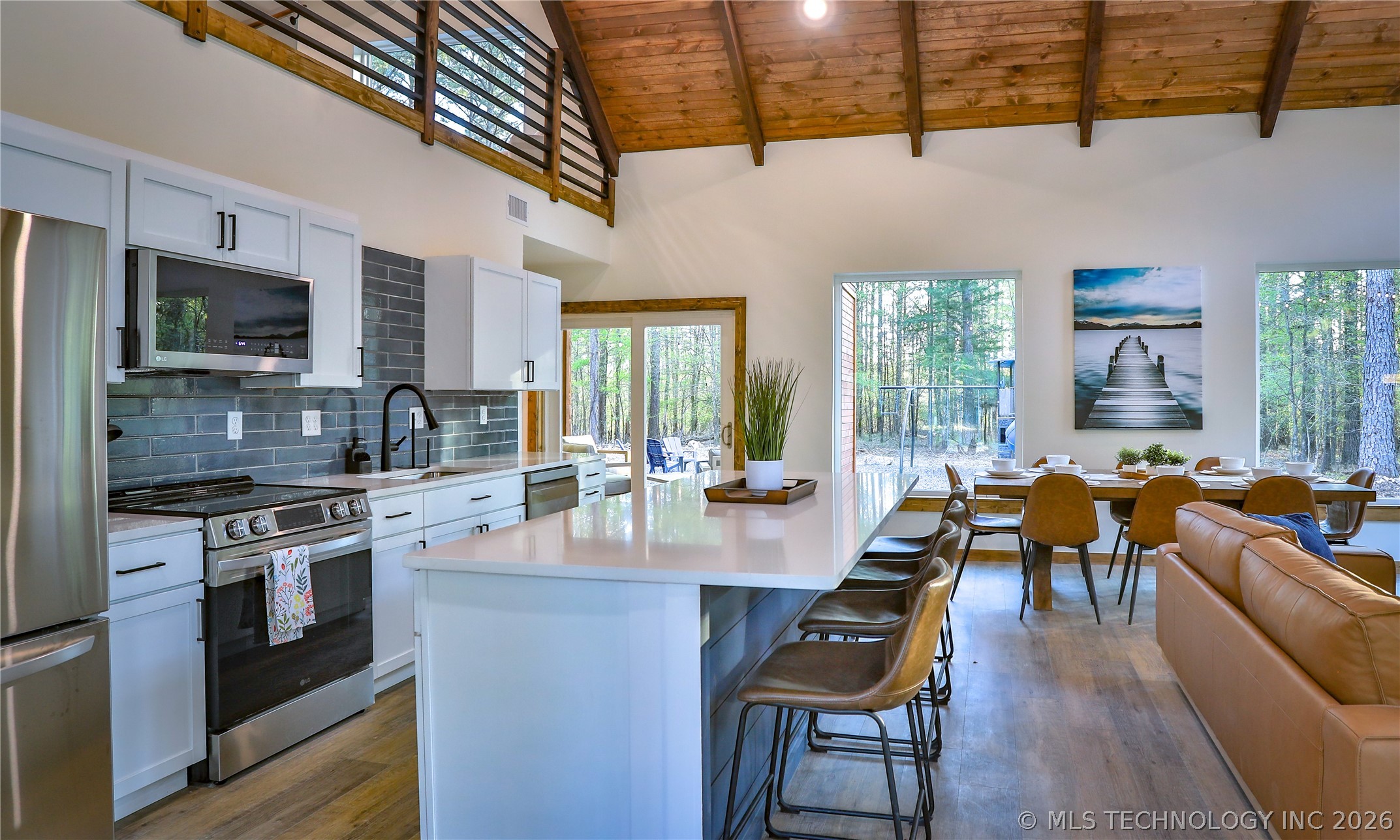 537 Hidden Oaks Trail