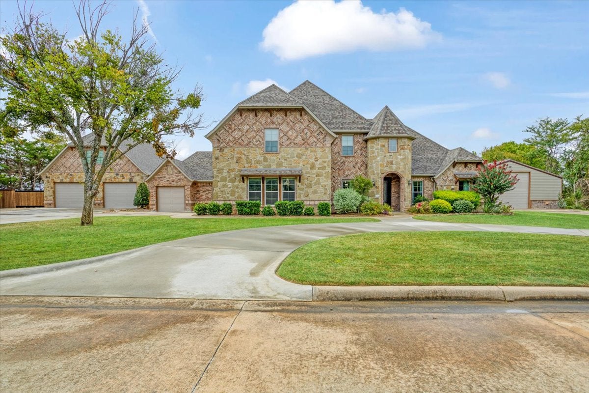 3307 Castle Court