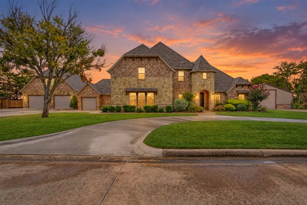 3307 CASTLE CT, DURANT, OK 74701 - Image 4990c4fa0645b96ae6b51c19cf56f956/4211298666