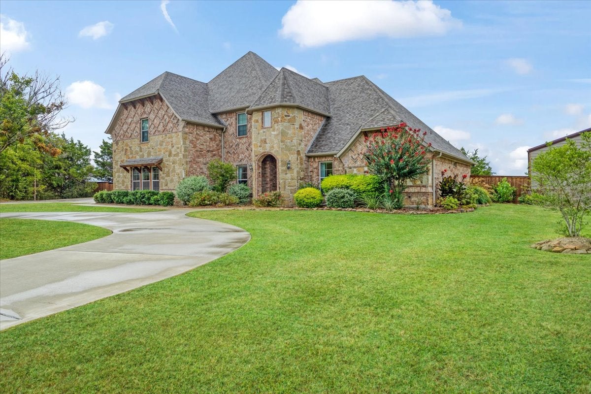 3307 Castle Court