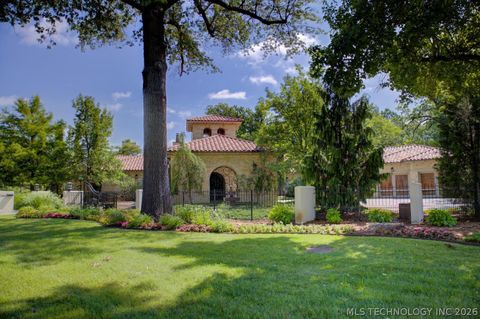 Photo of 2883 S Florence Avenue, Tulsa, OK 74114 (MLS # 2625285)