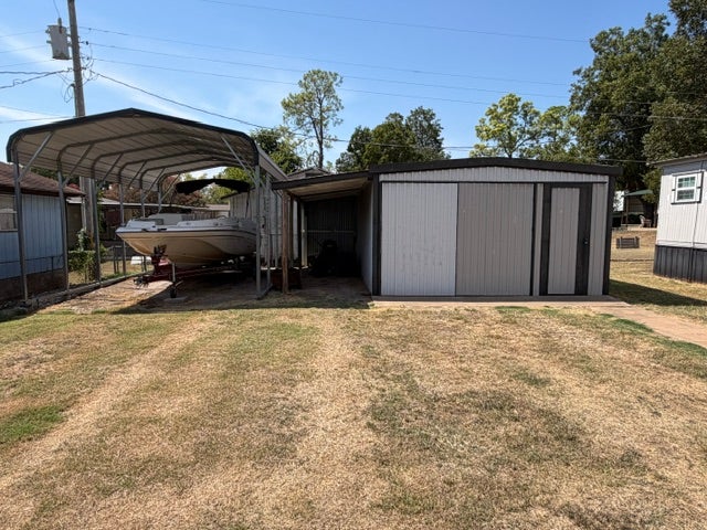3949 E-Z Street