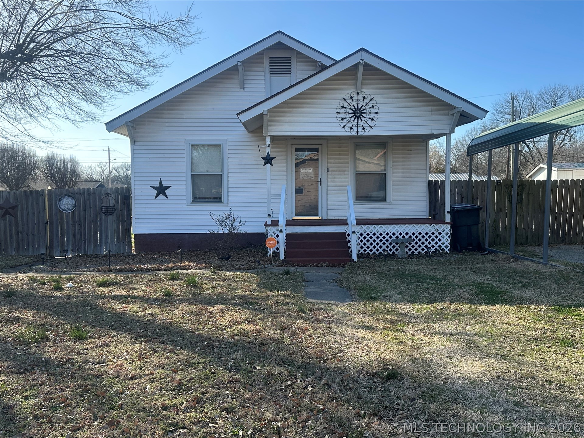 Photo 1 of 17 — 720 S Liberty Avenue, Okmulgee, OK 74447