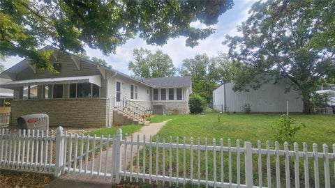 Photo of 214 F Street NW, Miami, OK 74354 (MLS # 2636917)