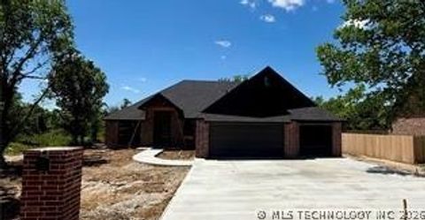 Photo of 11960 N 193rd EastAvenue, Collinsville, OK 74021 (MLS # 2620202)