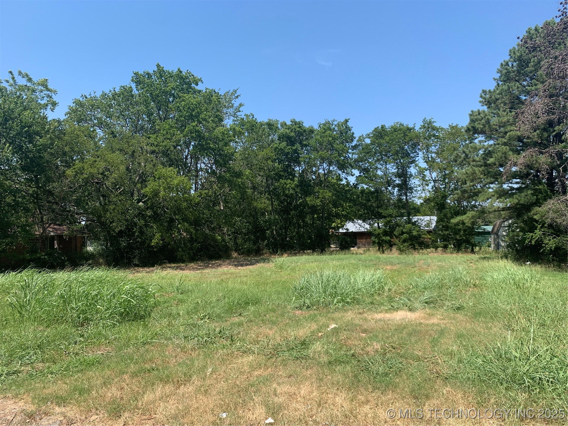 643 W Cedar