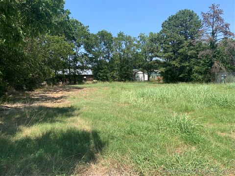 643 W Cedar Atoka OK 74525