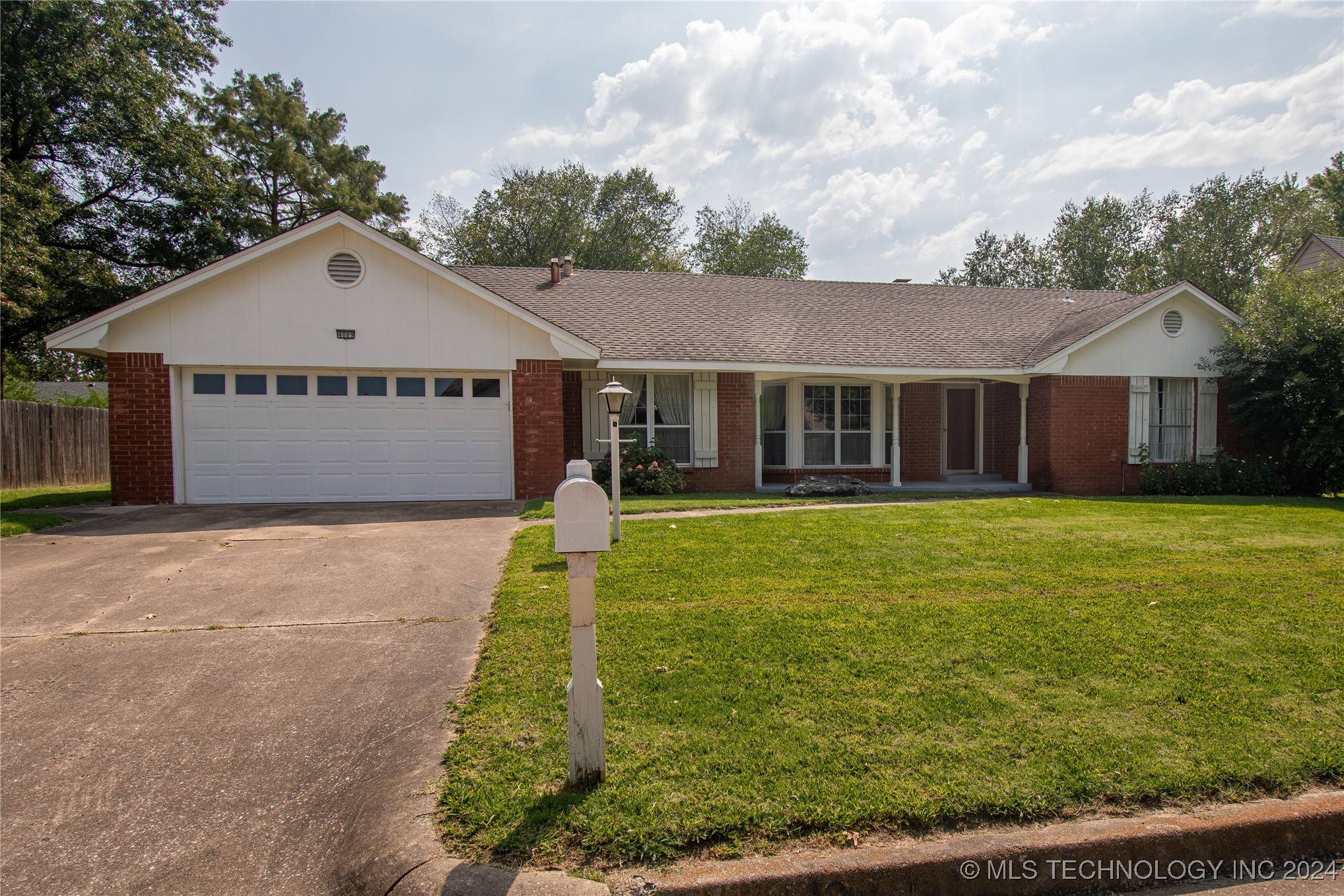 View Broken Arrow, OK 74011 house