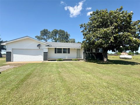 Photo of 422909 Hwy 266, Checotah, OK 74426 (MLS # 2617067)