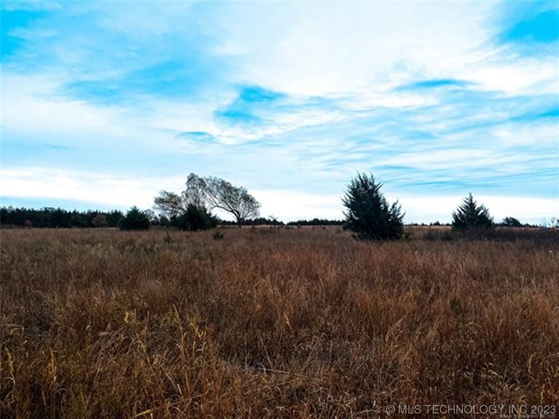 Photo 11 of 30 of 26 S Sangre Road land