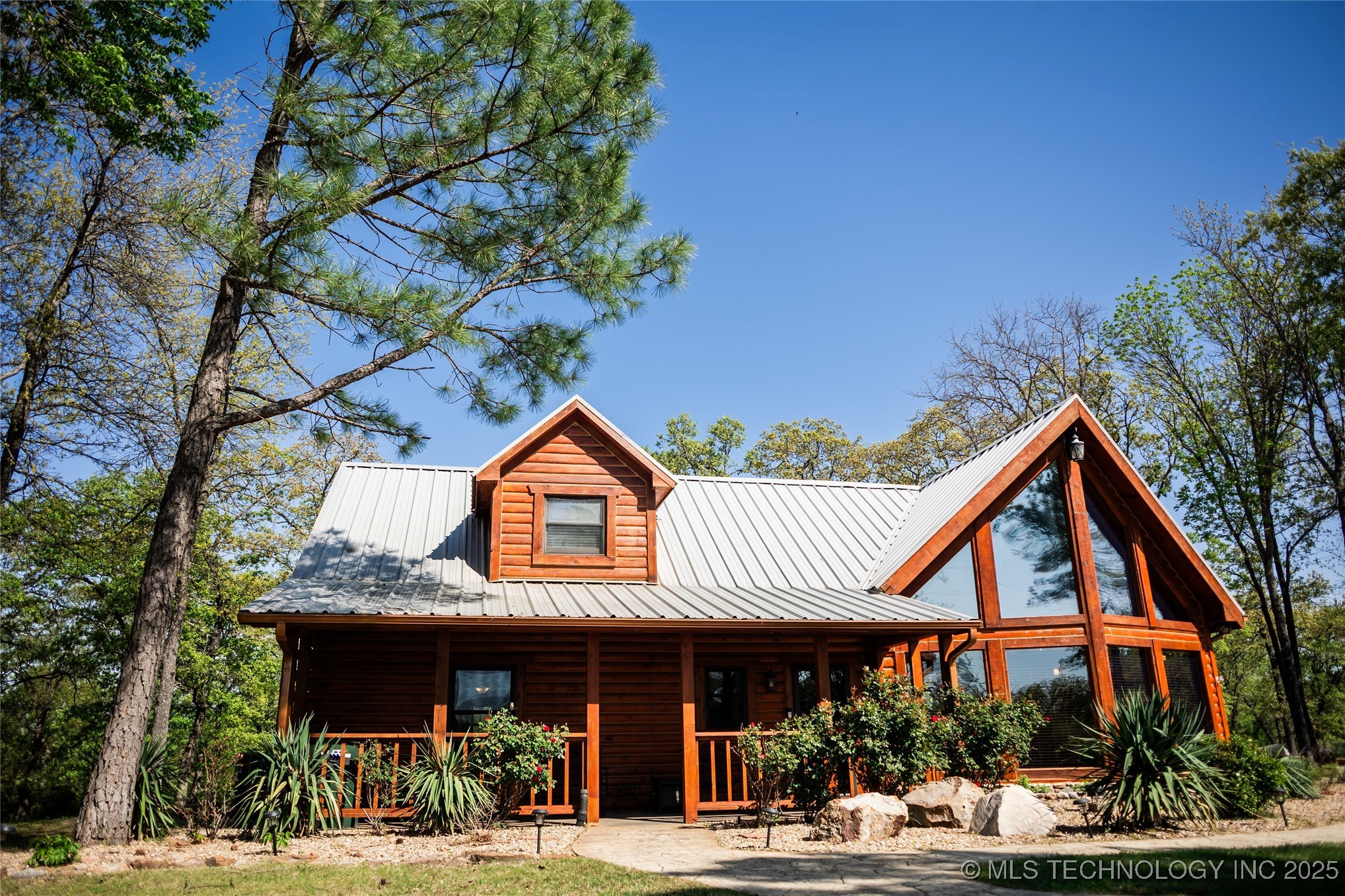 210 N Sand Point
