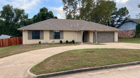 Photo of 2817 Kimberlea Dr DR, Muskogee, OK 74403 (MLS # 2633180)