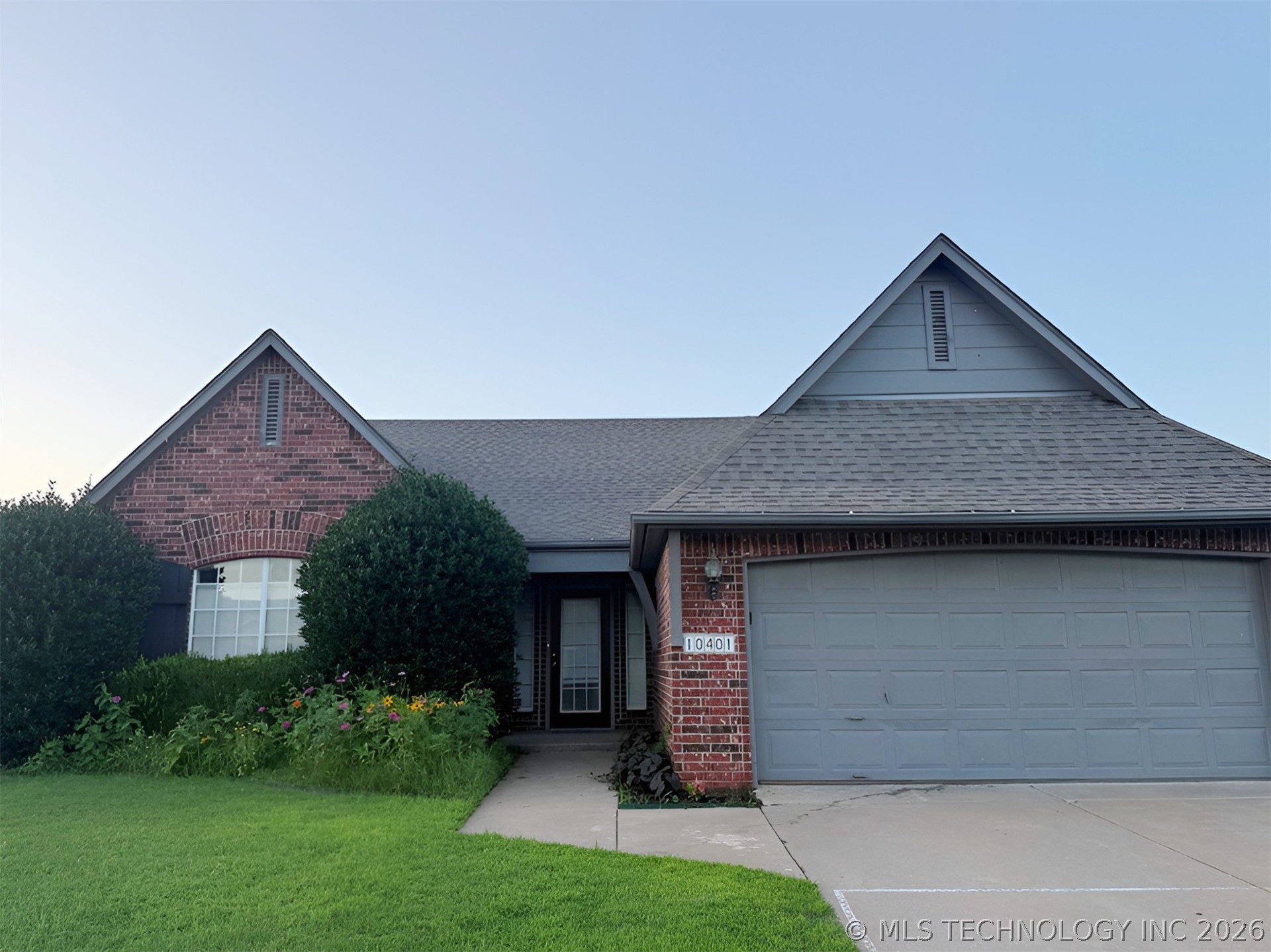Photo 1 of 22 — 10401 E 115th Place S, Bixby, OK 74008