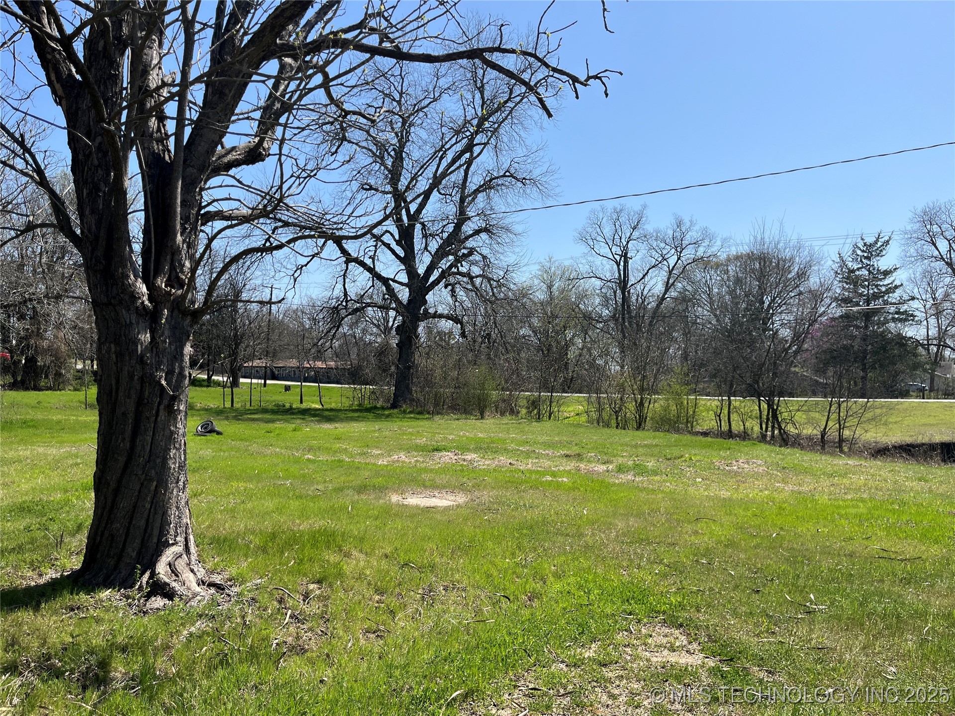 108 N Brackett