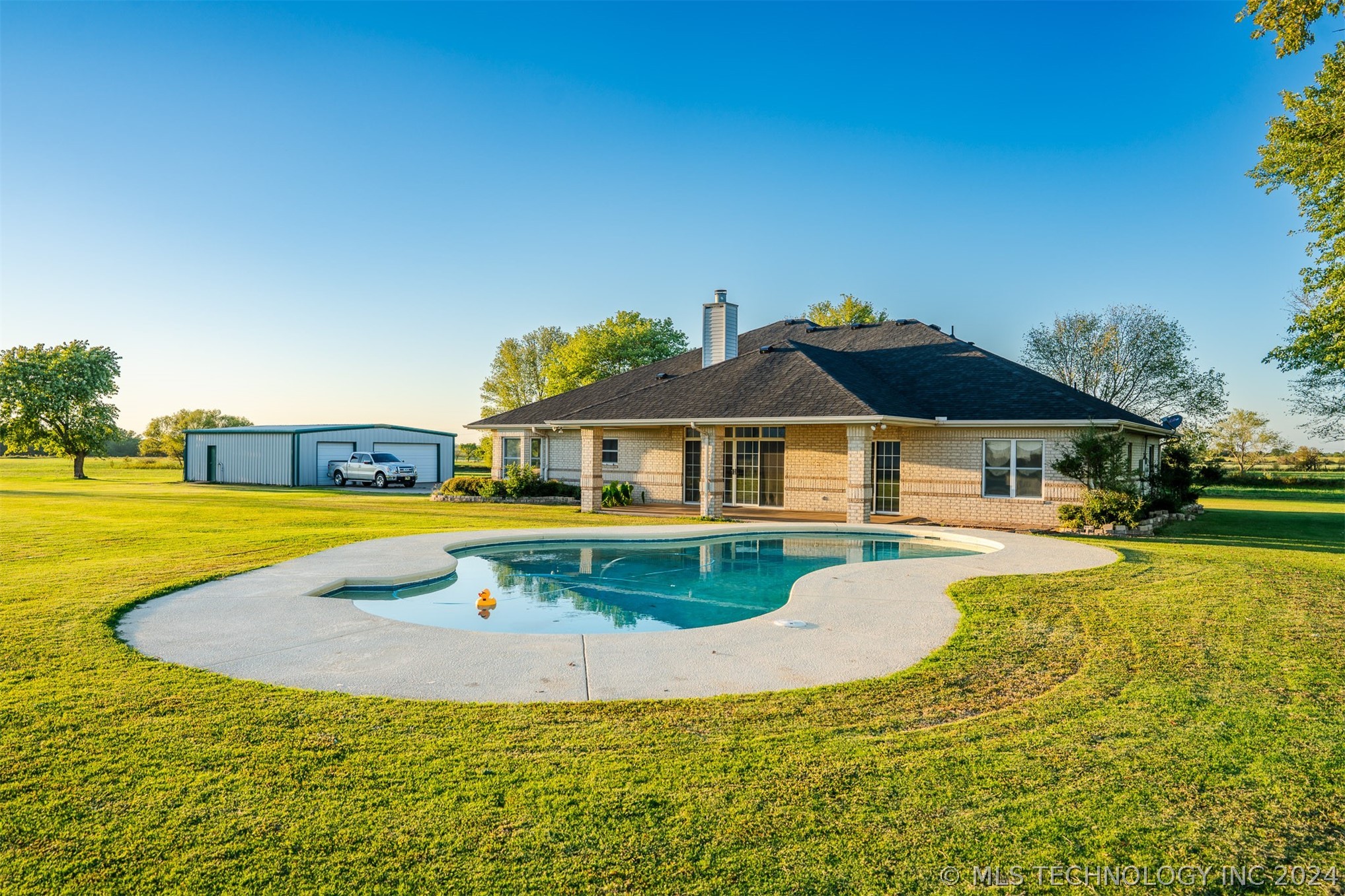 View Broken Arrow, OK 74014 house