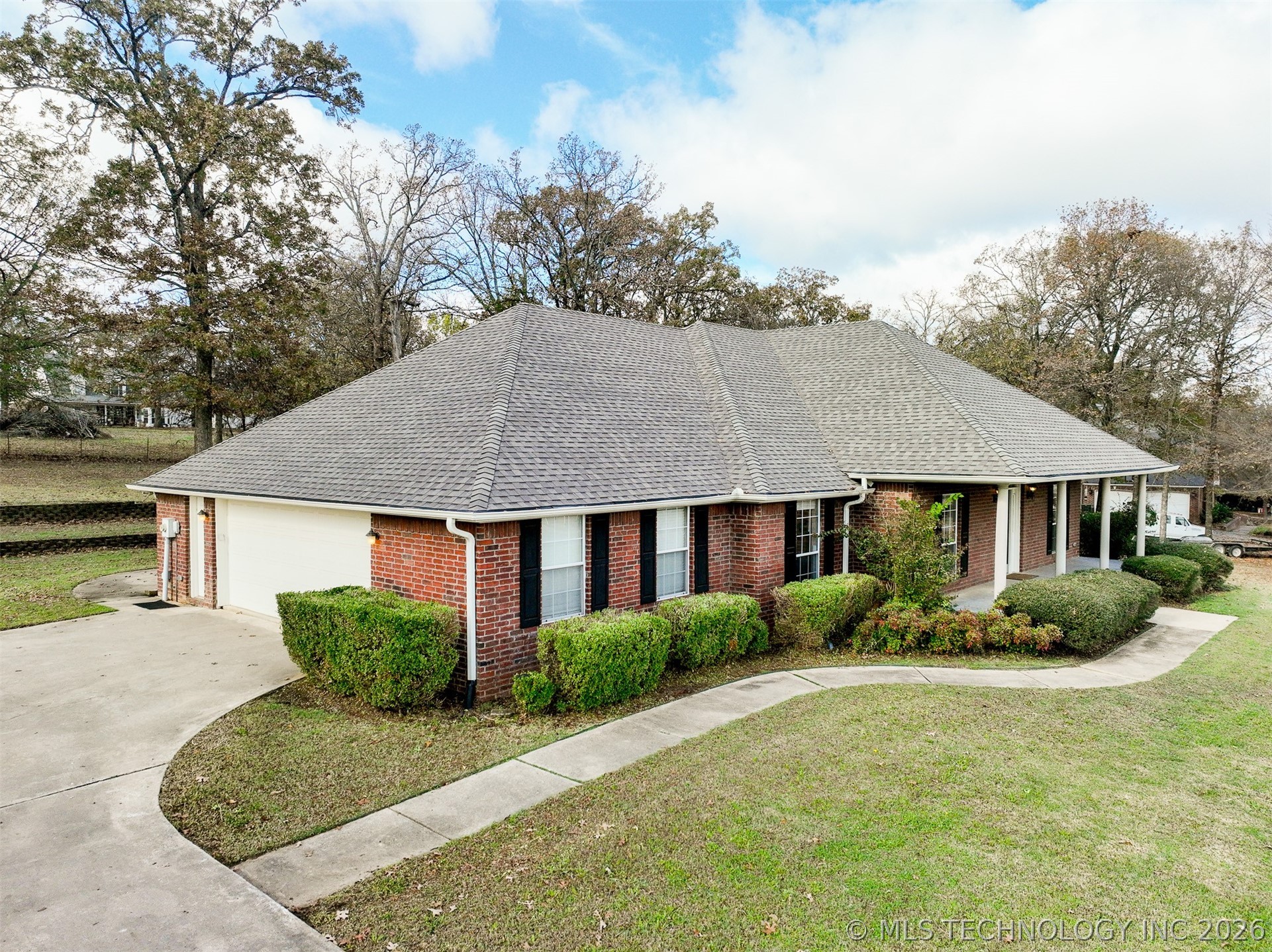 Photo 1 of 20 — 5353 Stonebriar, Durant, OK 74701