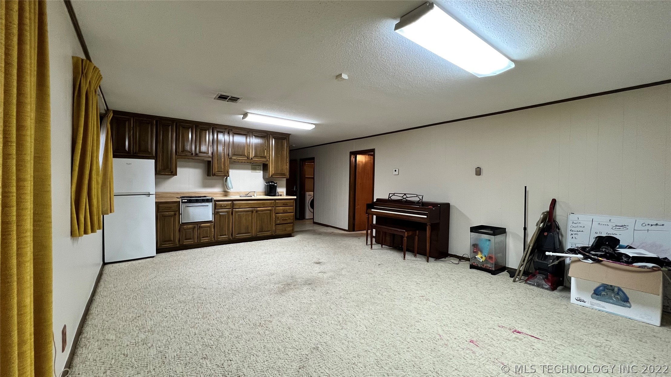 Photo 11 of 45 of 1800 Polaris Drive house