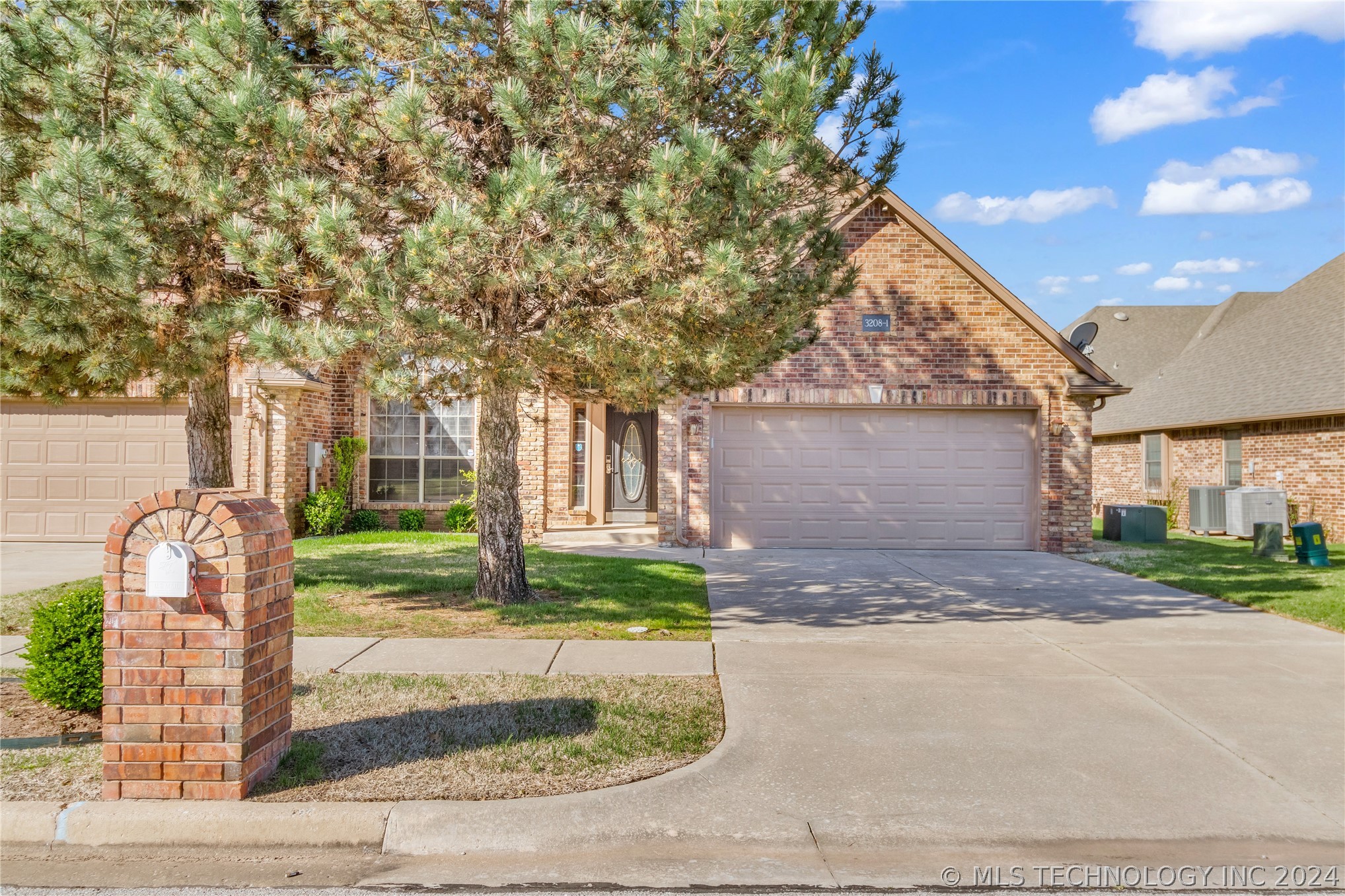 View Norman, OK 73072 property